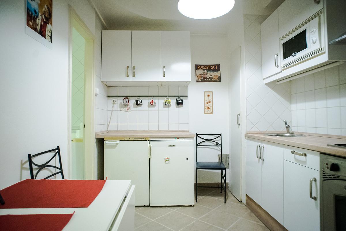 Apartment At The Deak Ferenc Ter Budapest Ngoại thất bức ảnh